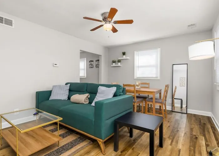 Vibes - Cute 2bd In The Heights