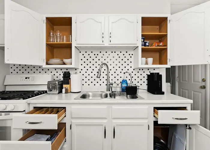 Vibes - Cute 2bd In The Heights Holiday home