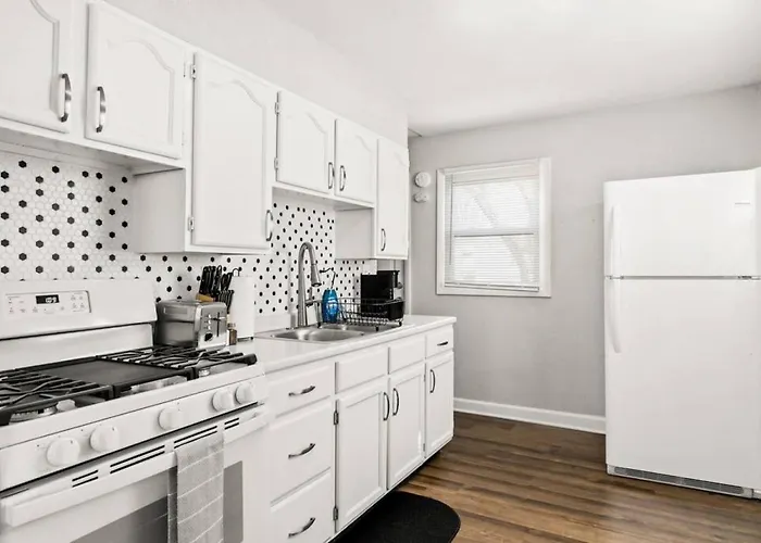 Holiday home Vibes - Cute 2bd In The Heights *