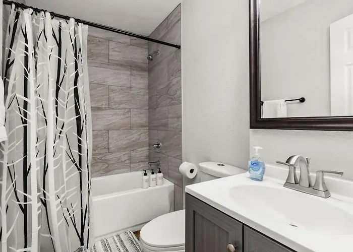 Holiday home Vibes - Cute 2bd In The Heights Peoria Heights
