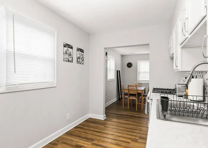 Vibes - Cute 2bd In The Heights Holiday home *