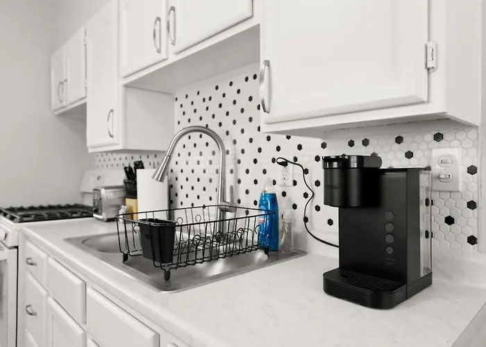 Vibes - Cute 2bd In The Heights Holiday home