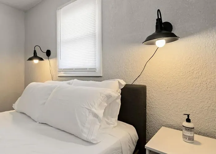 Vibes - Cute 2bd In The Heights Holiday home *